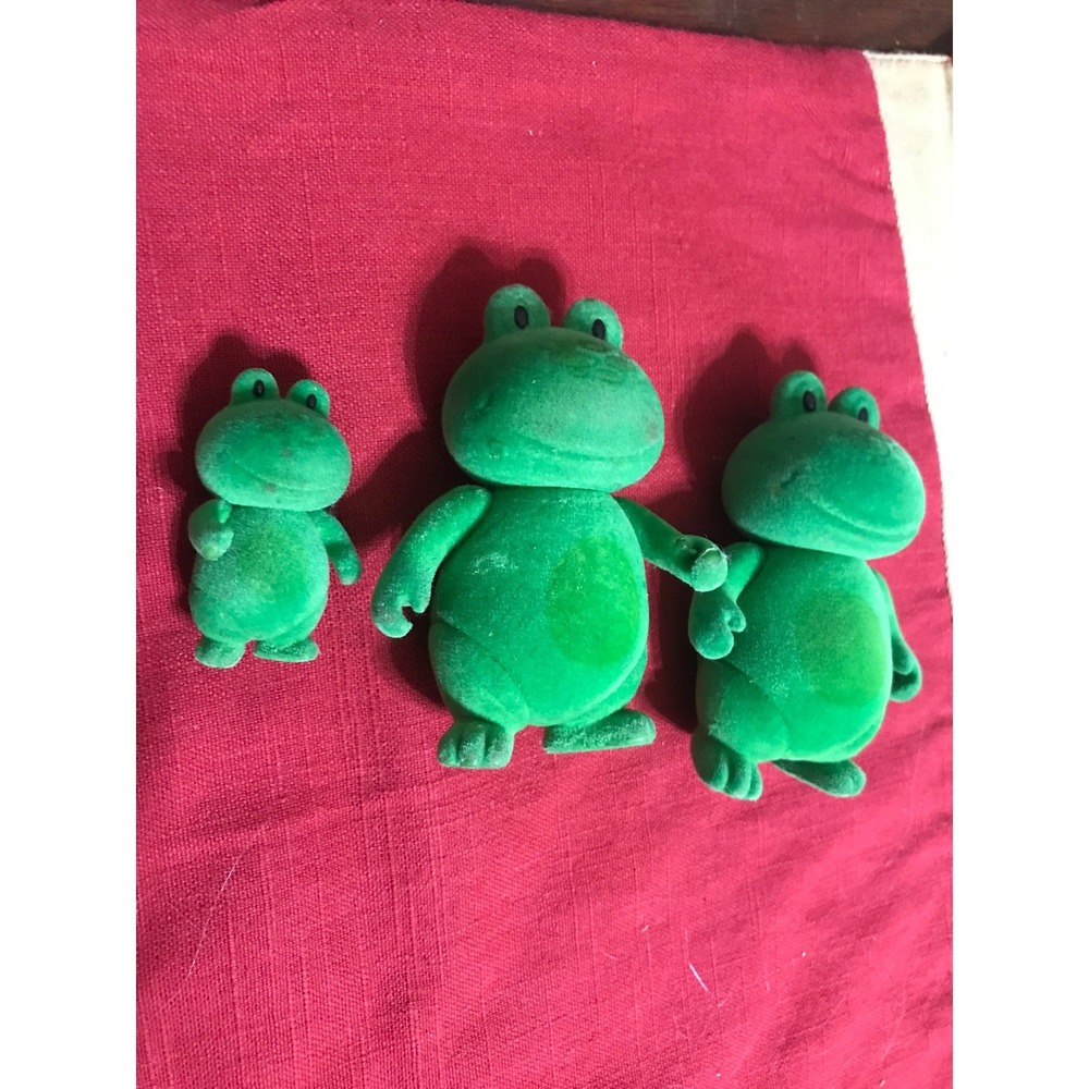 Woodzeez Green‎ Frog Family of 3
